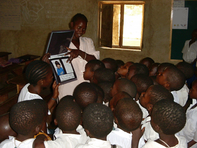 Students of Makifu primary school participating in a cultural exchange with All Austin Co-operative Nursery School, Texas, USA.