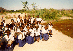 A photograph of the students of Mlowa primary school.